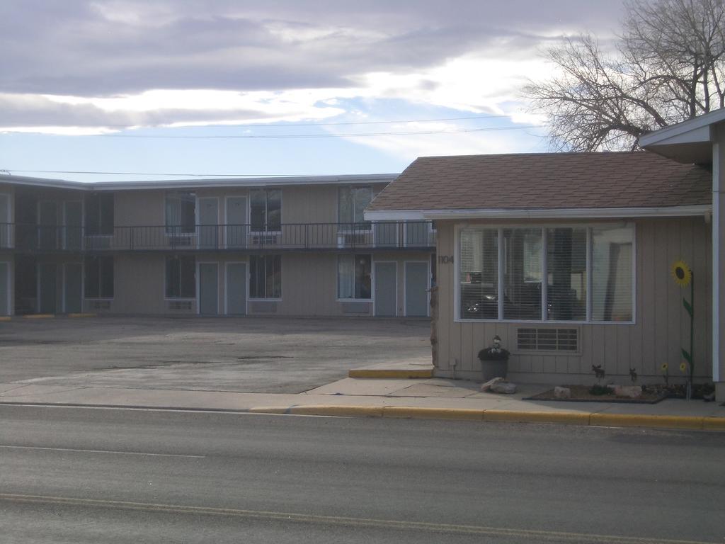 Laramie Valley Inn ภายนอก รูปภาพ