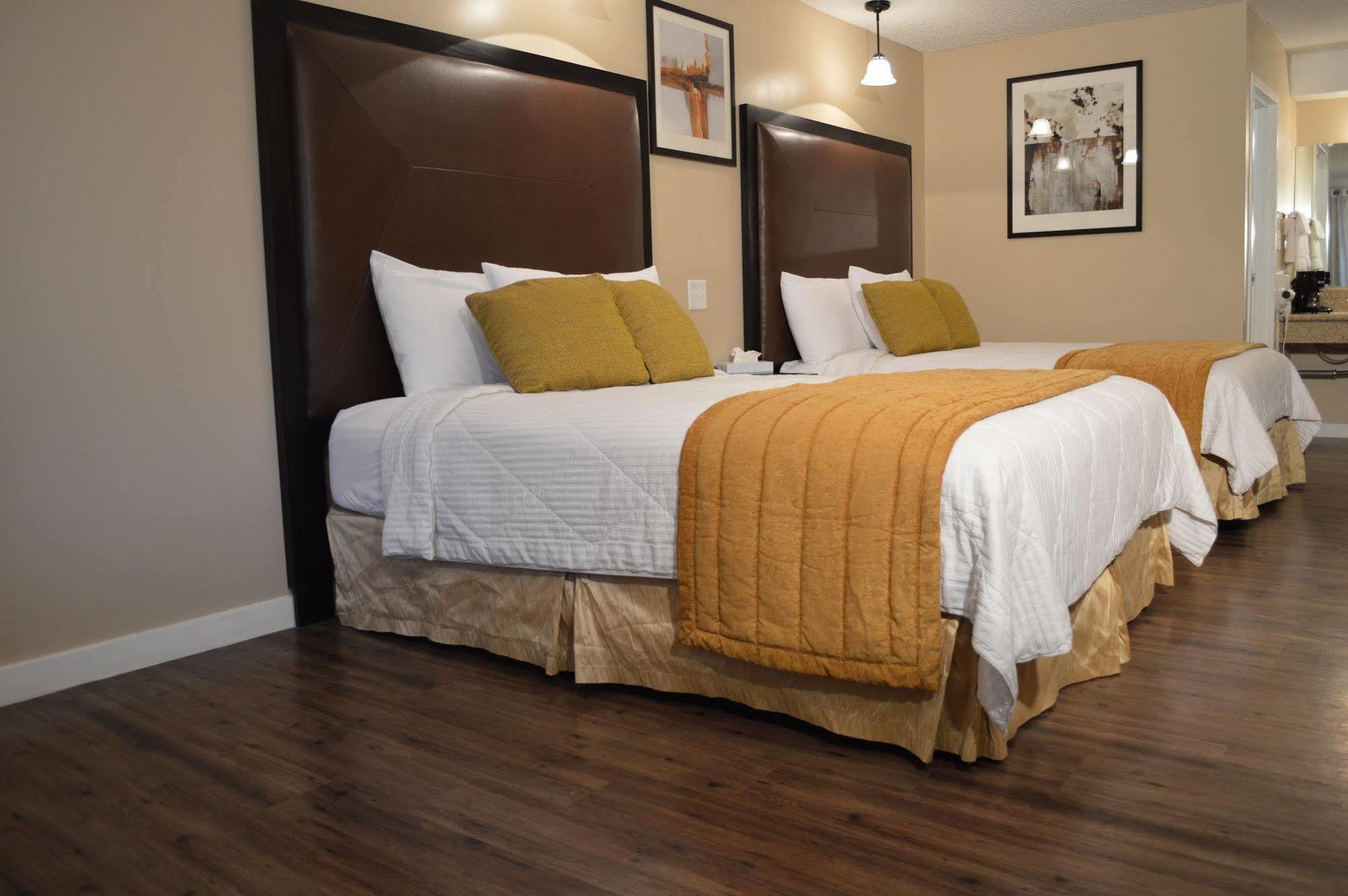 Laramie Valley Inn ภายนอก รูปภาพ